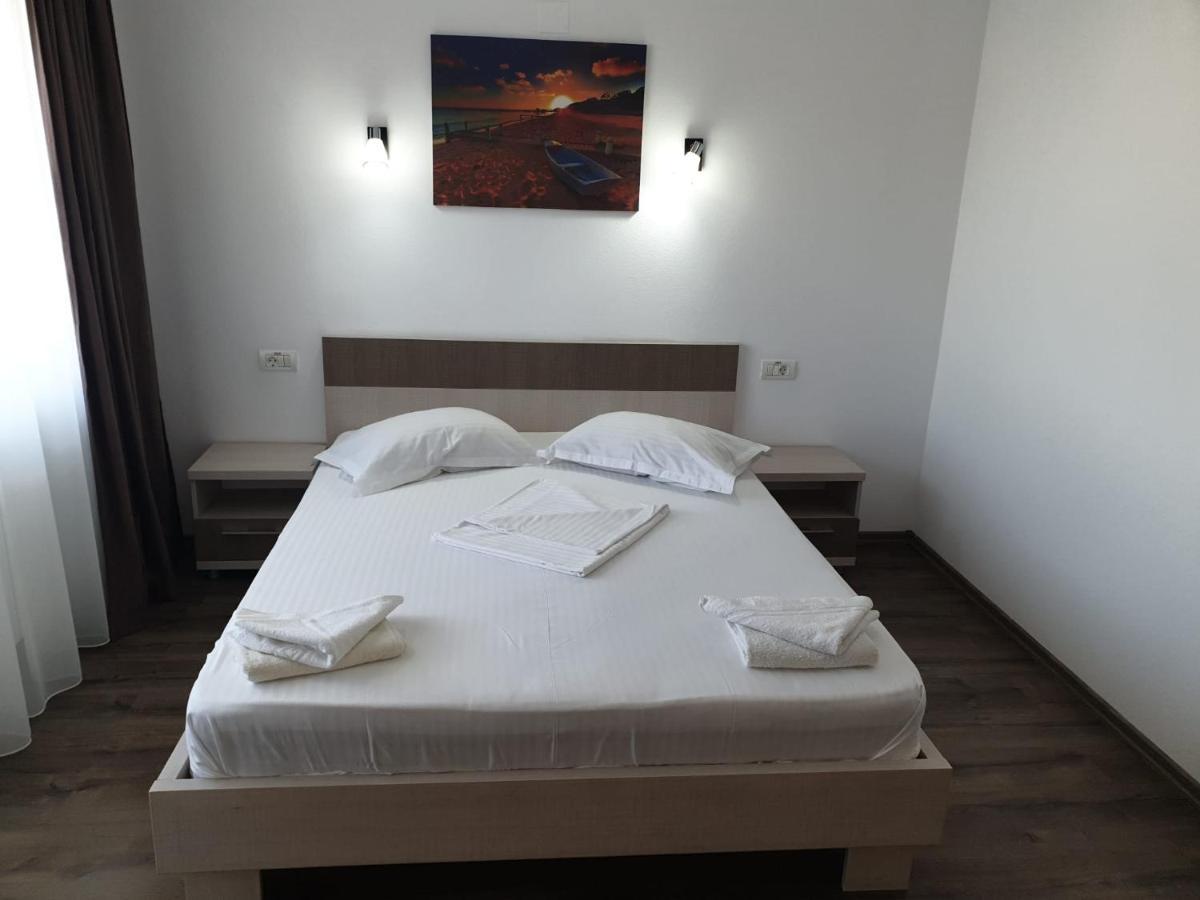 Vila Yna Năvodari Esterno foto